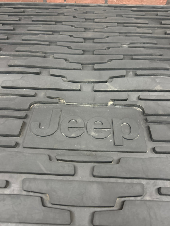 2011-2021 Jeep Grand Cherokee SRT8 Rear Trunk Cargo Area Rubber Mat Liner OEM