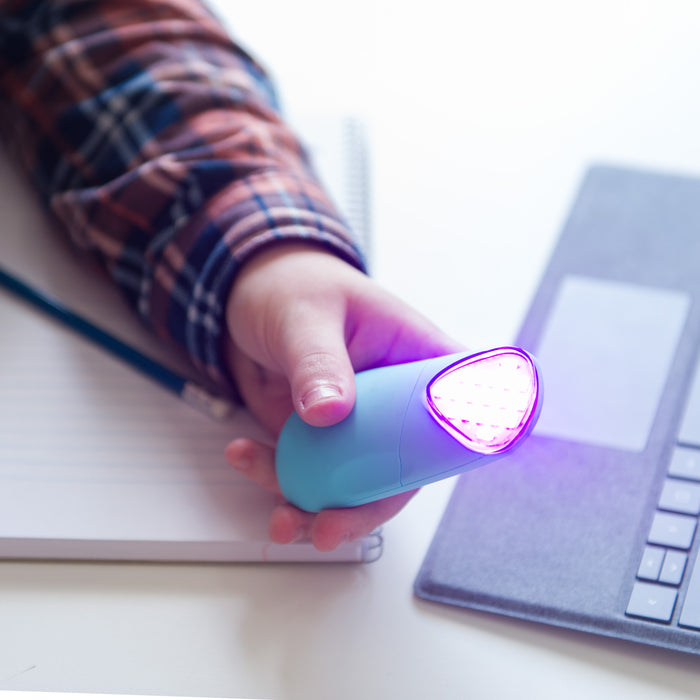 Essentials Acne : Blue Light Therapy for Acne Treatment