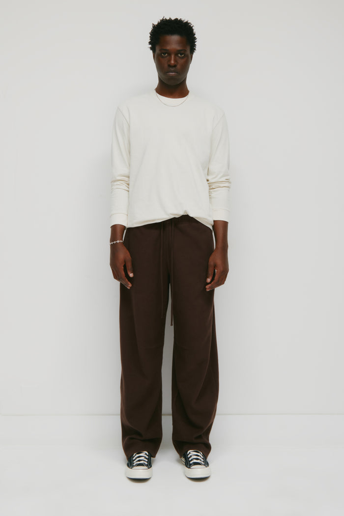 Model is 6'2" and is wearing a size L.