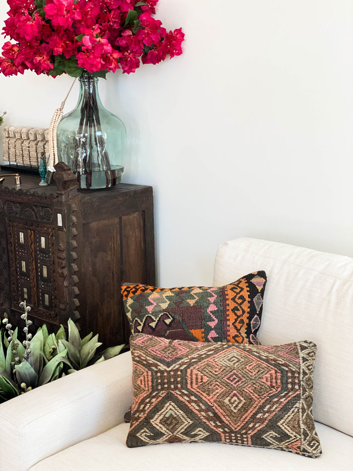 Mischief II Kilim Pillow (18x18)