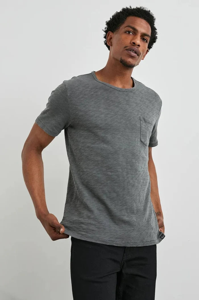 rails skipper t shirt washed black