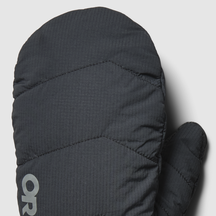 Black | E3