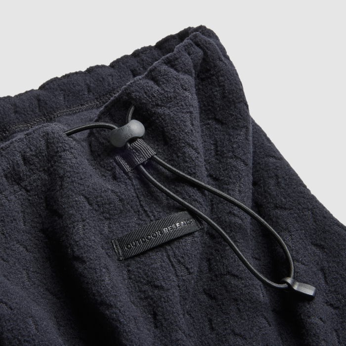 Black | E2